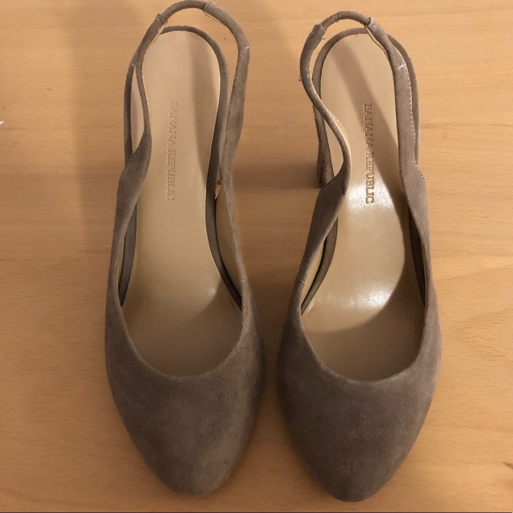 Banana Republic suede sling back heels